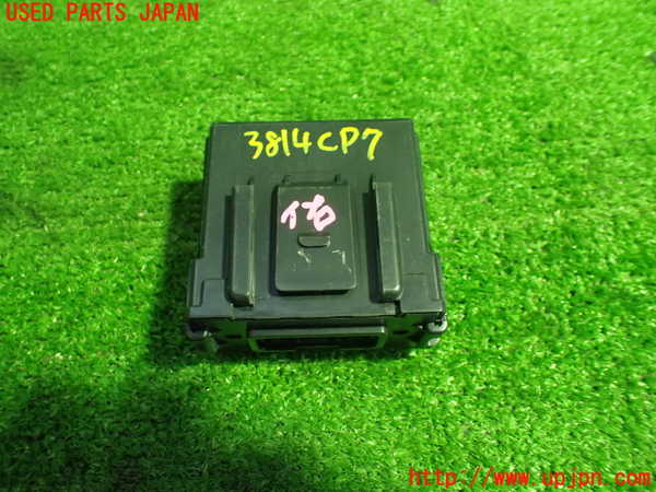 1UPJ-9238146152]セレナ(FNC28)コンピューター7 中古_3