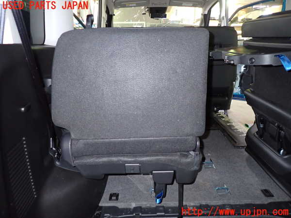 1UPJ-9238147265]セレナ(FNC28)左3列目シート 中古_4