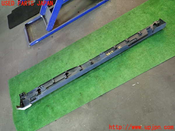 1UPJ-9238151390]エリシオン(RR1)右サイドステップ 中古_4