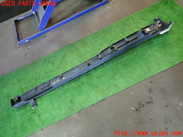 1UPJ-9238151392]エリシオン(RR1)左サイドステップ 中古_4