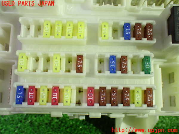 1UPJ-9238156741]エリシオン(RR1)ヒューズボックス1 中古_4