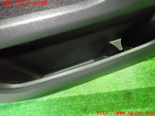 1UPJ-9238151264]エリシオン(RR1)左前ドア内張り 中古_3