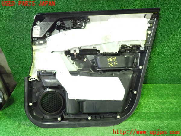 1UPJ-9238151264]エリシオン(RR1)左前ドア内張り 中古_4