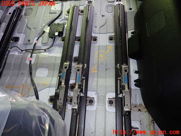 1UPJ-9238157497]エリシオン(RR1)シートレール②2 (左側) 中古_2