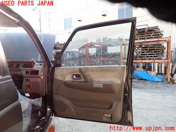 1UPJ-9238161230]パジェロ(V45W)右前ドア ASAHI M213 中古_2
