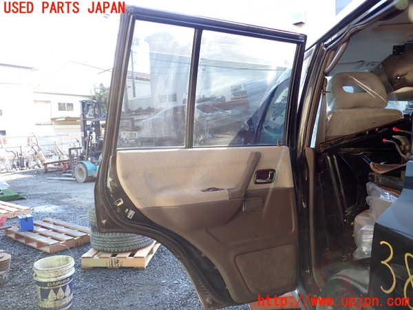 1UPJ-9238161320]パジェロ(V45W)左後ドア ASAHI M2L3 中古_2