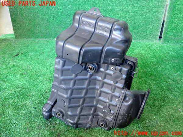 1UPJ-9238162560]パジェロ(V45W)エアクリーナーボックス 中古_2