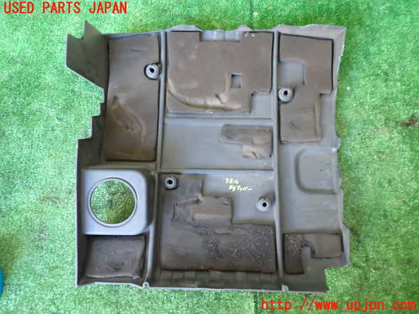1UPJ-9238162160]パジェロ(V45W)エンジンアッパーカバー 中古_3