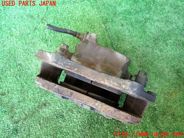 1UPJ-9238164080]パジェロ(V45W)右フロントキャリパー 中古_2