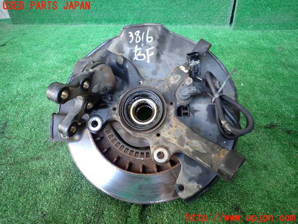 1UPJ-9238164290]パジェロ(V45W)右フロントナックルハブ 中古_2