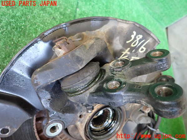 1UPJ-9238164290]パジェロ(V45W)右フロントナックルハブ 中古_3