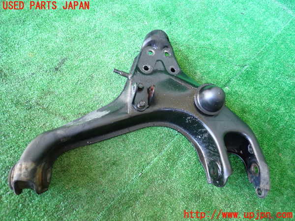 1UPJ-9238165176]パジェロ(V45W)右フロントロアアーム1 中古_2