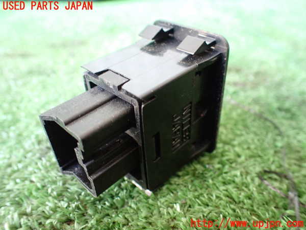 1UPJ-9238166308]パジェロ(V45W)スイッチ3 (ショック切替) 中古_2
