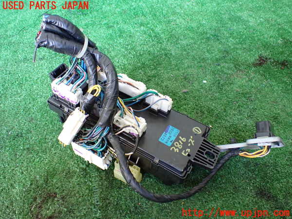 1UPJ-9238166741]パジェロ(V45W)ヒューズボックス1 中古_2