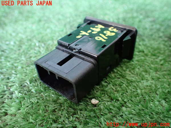 1UPJ-9238166290]パジェロ(V45W)ハザードスイッチ 中古_2