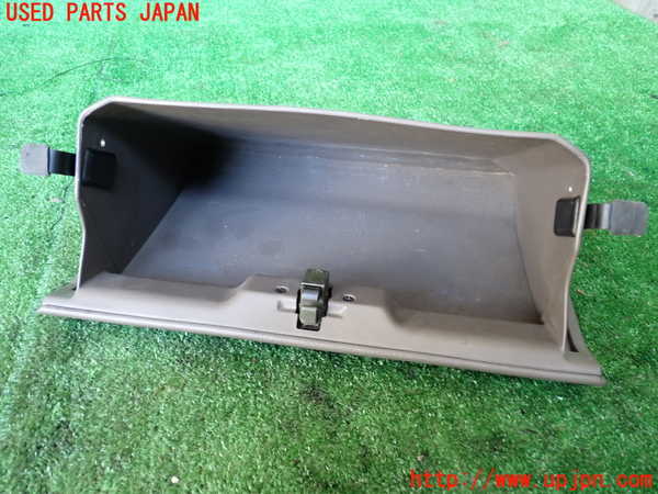 1UPJ-9238167516]パジェロ(V45W)グローブボックス1 中古_2