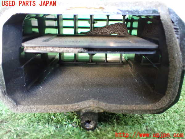 1UPJ-9238167526]パジェロ(V45W)エアコン吹き出し口1 (右) 中古_3