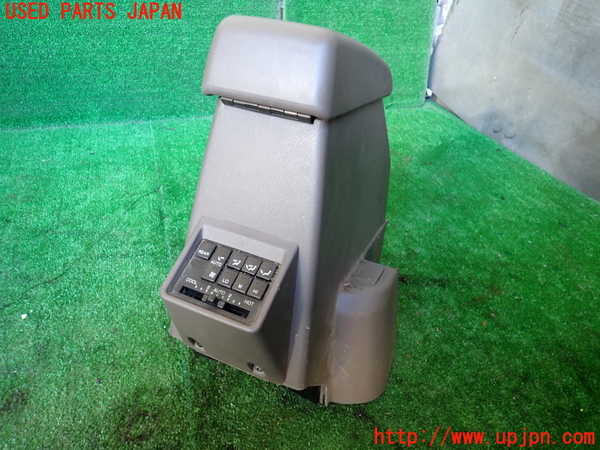 1UPJ-9238167540]パジェロ(V45W)センターコンソール 中古_2