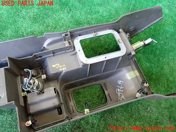 1UPJ-9238167549]パジェロ(V45W)コンソール 中古_4