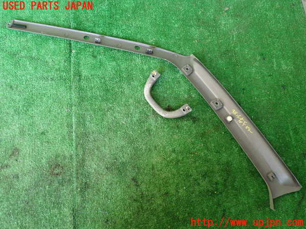 1UPJ-9238167655]パジェロ(V45W)右フロントピラートリム 中古_3
