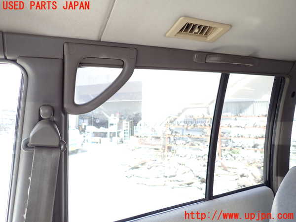 1UPJ-9238167665]パジェロ(V45W)右センターピラートリム 中古_2