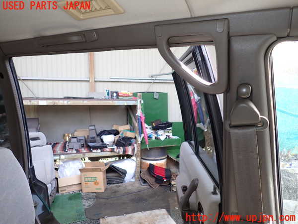 1UPJ-9238167670]パジェロ(V45W)左センターピラートリム 中古_2