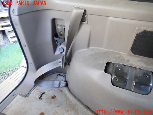 1UPJ-9238167680]パジェロ(V45W)左リアピラートリム 中古_5