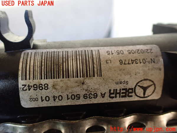 1UPJ-9238172321]ベンツ ビアノ(Viano) W639(639811)ラジエーター1 中古_4