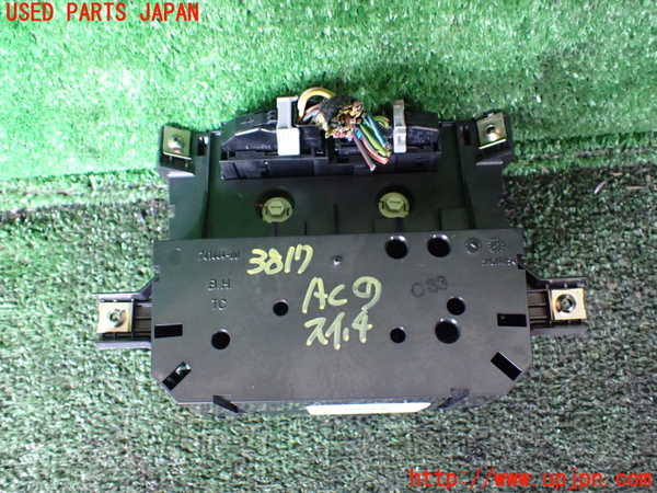 1UPJ-9238176066]ベンツ ビアノ(Viano) W639(639811)エアコンスイッチ1 中古_3