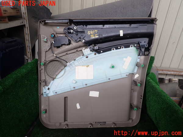 1UPJ-9238171264]ベンツ ビアノ(Viano) W639(639811)左前ドア内張り 中古_4