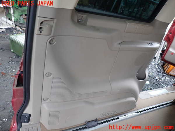 1UPJ-9238177680]ベンツ ビアノ(Viano) W639(639811)左リアピラートリム 中古_4