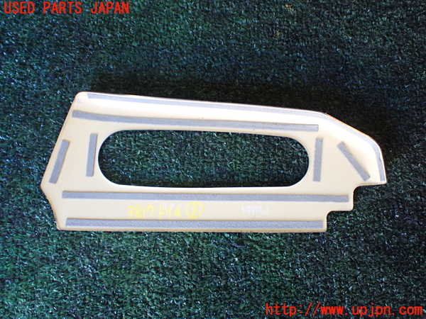 1UPJ-9238177693]ベンツ ビアノ(Viano) W639(639811)内装トリム類3 中古_2