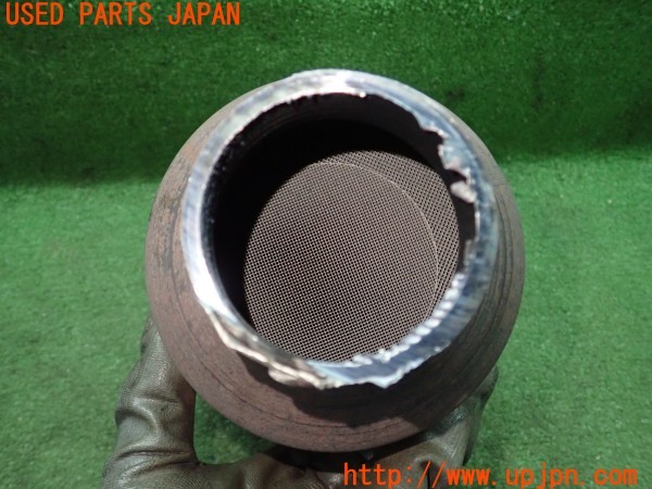 3UPJ=9238180159]プリウス(MXWH60)純正 触媒 カット済み 中古_3