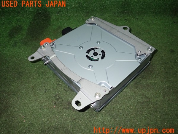 3UPJ=9238180580]プリウス(MXWH60)純正 6365120 ボルテージインバーター 中古_3