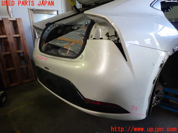 1UPJ-9238181610]プリウス(MXWH60)リアバンパー 中古_3