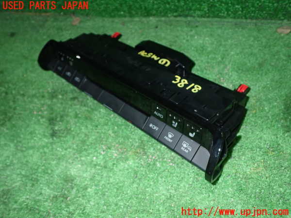 1UPJ-9238186066]プリウス(MXWH60)エアコンスイッチ1 中古_2