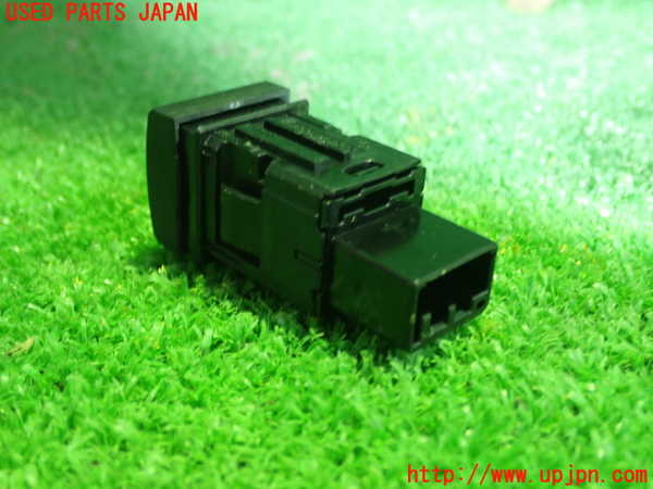 1UPJ-9238186310]プリウス(MXWH60)スイッチ5(給油口) 中古_3