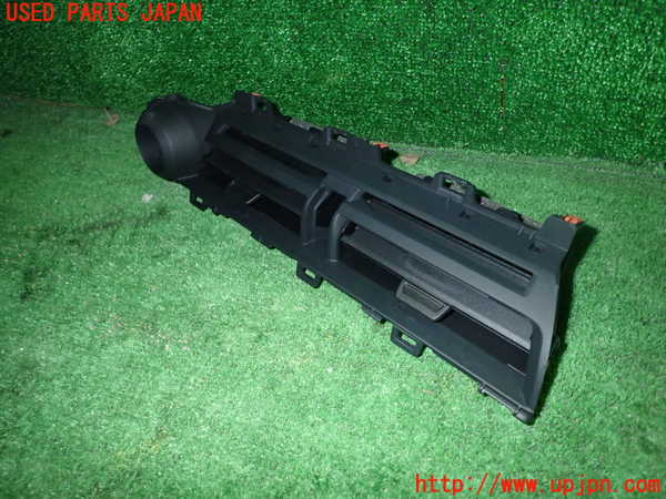 1UPJ-9238187527]プリウス(MXWH60)エアコン吹き出し口2(真中) 中古_2