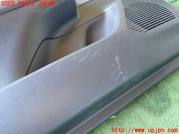 1UPJ-9238181264]プリウス(MXWH60)左前ドア内張り 中古_2