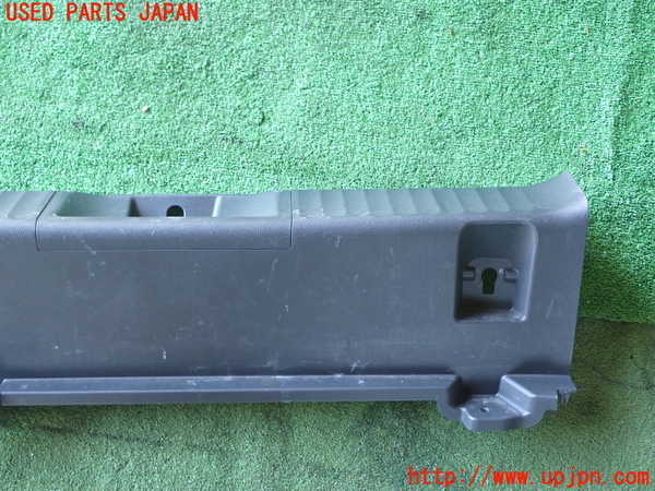1UPJ-9238187772]プリウス(MXWH60)ラゲッジトレイ2 中古_2