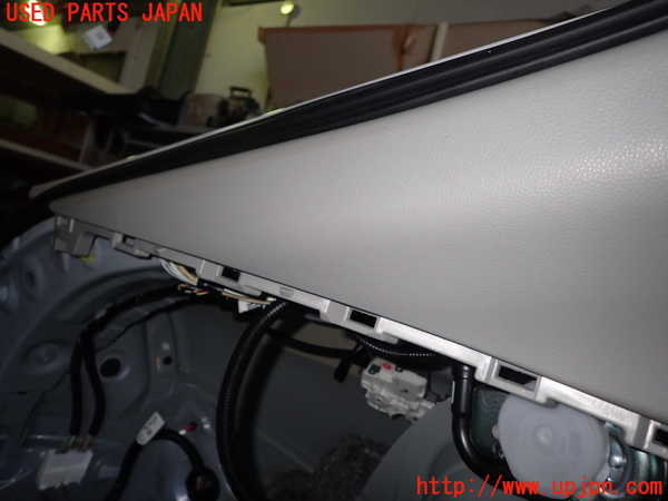 1UPJ-9238187680]プリウス(MXWH60)左リアピラートリム 中古_3