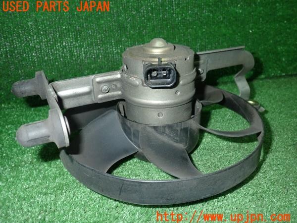 3UPJ=9238190580]ポルシェ ケイマン(98721 C型)98662403601AS03 エンジンルーム用 電動ファンモーター 中古_3