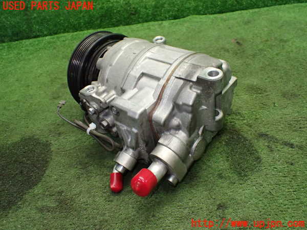 1UPJ-9238196025]ポルシェ・ケイマン(98721)エアコンコンプレッサー 中古_2