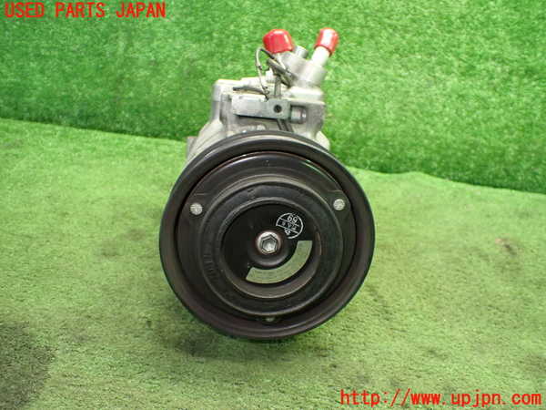 1UPJ-9238196025]ポルシェ・ケイマン(98721)エアコンコンプレッサー 中古_3