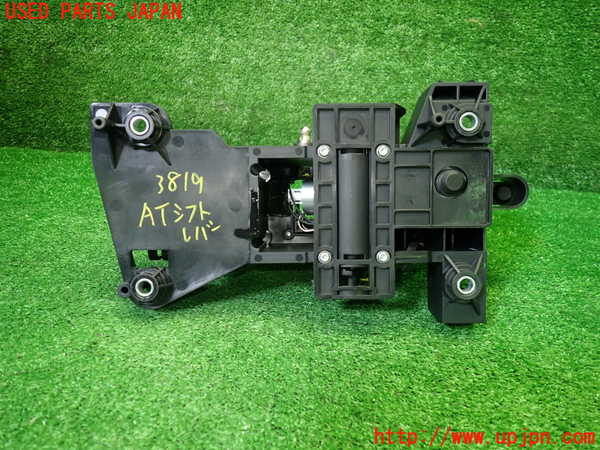 1UPJ-9238197555]ポルシェ・ケイマン(98721)ATシフトレバー 中古_3
