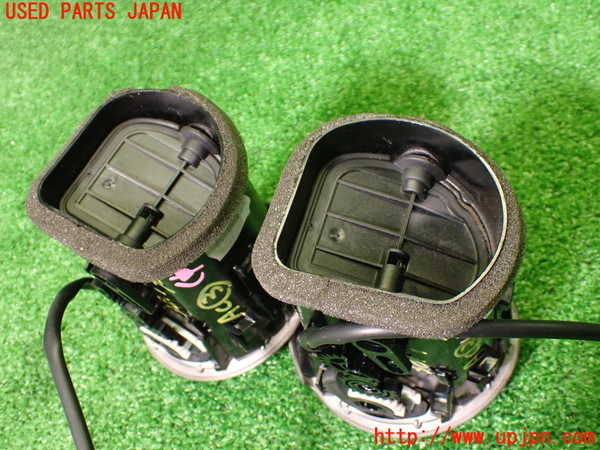 1UPJ-9238197528]ポルシェ・ケイマン(98721)エアコン吹き出し口3 (真中) 【ジャンク】_4