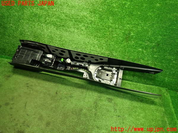 1UPJ-9238197540]ポルシェ・ケイマン(98721)センターコンソール 中古_5