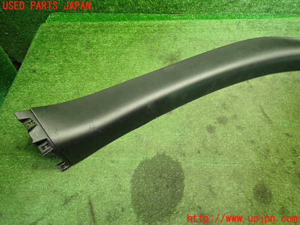 1UPJ-9238197660]ポルシェ・ケイマン(98721)左フロントピラートリム 中古_3