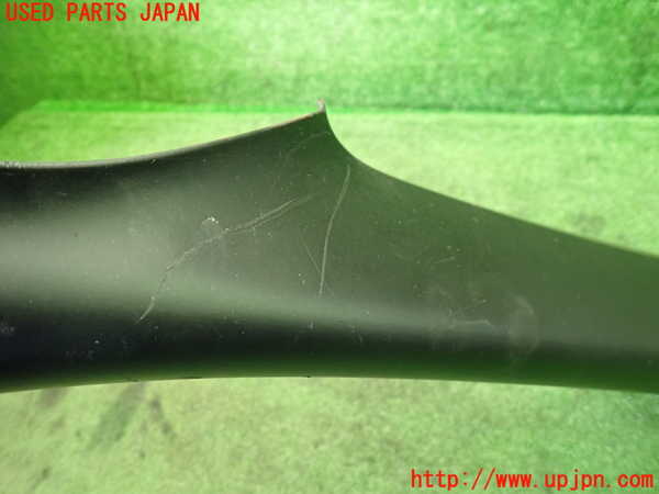 1UPJ-9238197660]ポルシェ・ケイマン(98721)左フロントピラートリム 中古_4