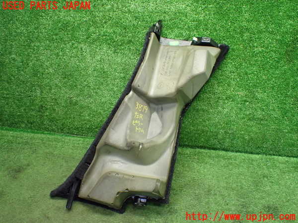 1UPJ-9238197680]ポルシェ・ケイマン(98721)左リアピラートリム 中古_4